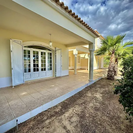 Premium With Pool By Homing *