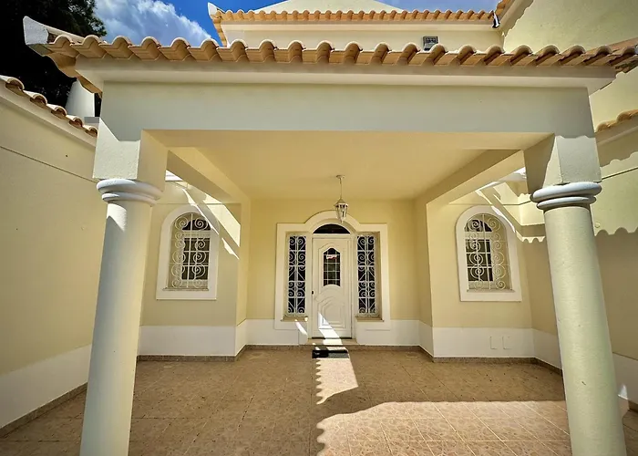 Premium With Pool By Homing