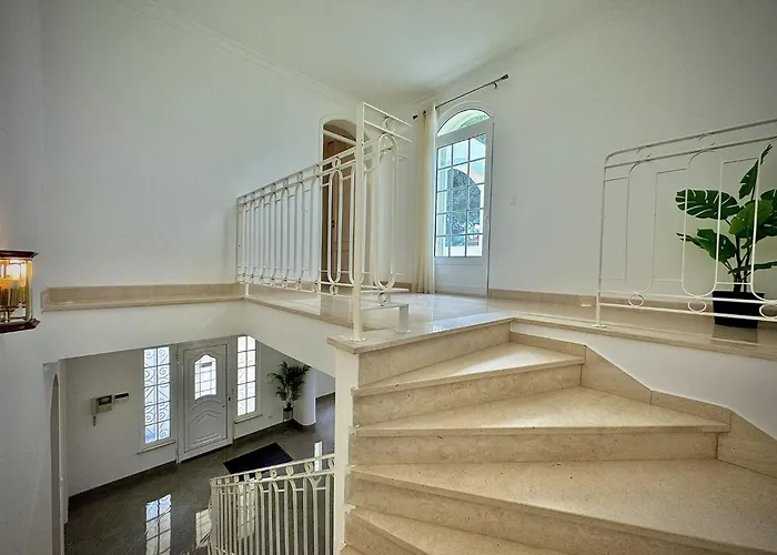 Premium With Pool By Homing Villa