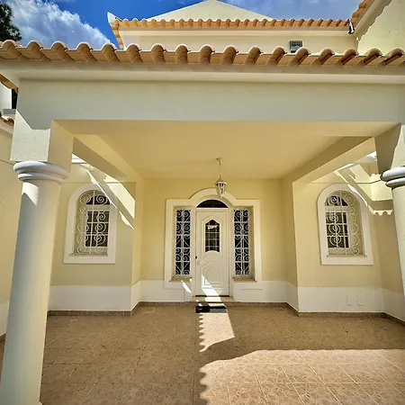 Quarteira Premium With Pool By Homing