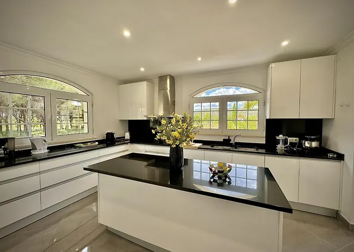 Premium With Pool By Homing Villa Quarteira