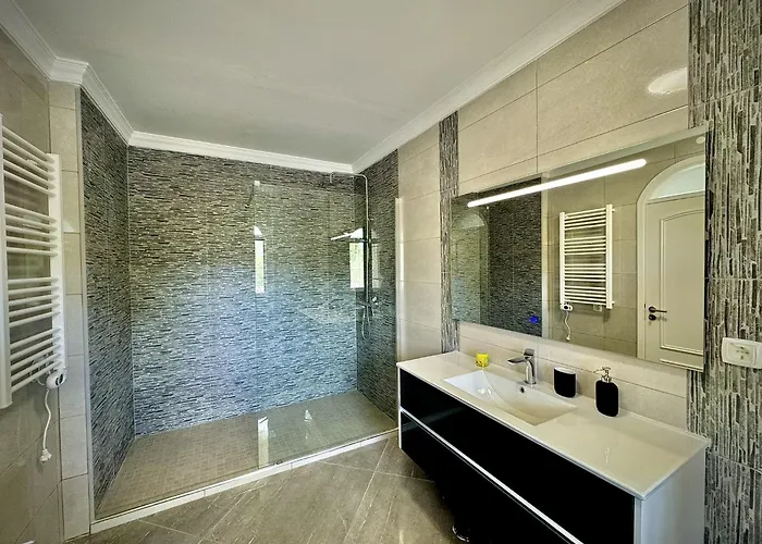 Villa Premium With Pool By Homing