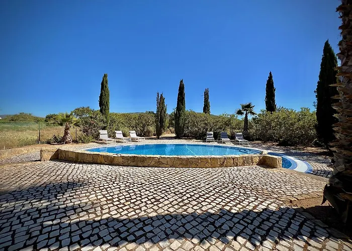 Villa Premium With Pool By Homing Quarteira