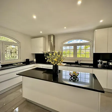 Premium With Pool By Homing Villa Quarteira